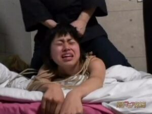 官能美魔女 紅月あやの水責め体験記