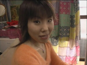 官能的ドマゾ！現役○智大生、パイパンの変態娘が糞尿ローソクプレイに興じる！