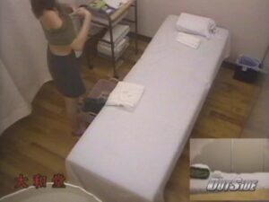 はり灸治療院で体をほぐされる美女達の官能ドキュメント