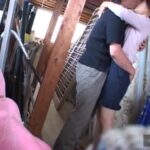 隠された情事を暴く！リゾート地のカップルを盗み撮り