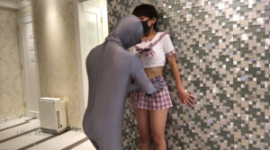 19歳くびれ大学生の、腹パンチ。無慈悲なサイコパスが容赦なくハードパンチを連打