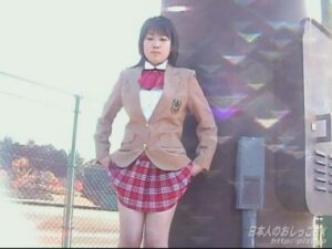優等生の恥態現場：可愛いアイドル希ちゃんのお漏らし事情