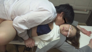 OL社内セクハラ事件・不倫現場50人収録！業界最速レポート