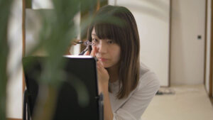 魅力満点の渡辺さやかがオナラ・オシッコ・ウンコを披露。見どころ満載の最新作