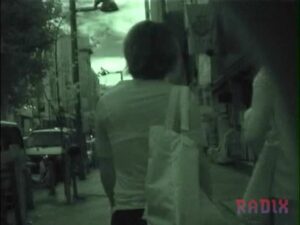 街角美女の透け下着を追跡！驚異の赤外線カメラ映像