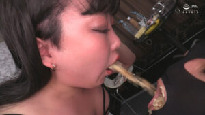 宗女王様の人便飼育プレイ｜完食が義務！嚥下の極北プレイ