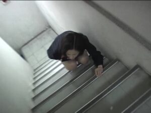 美人ニュースキャスターからOLまで！おもらしエピソード満載のうんこおもらし物語集